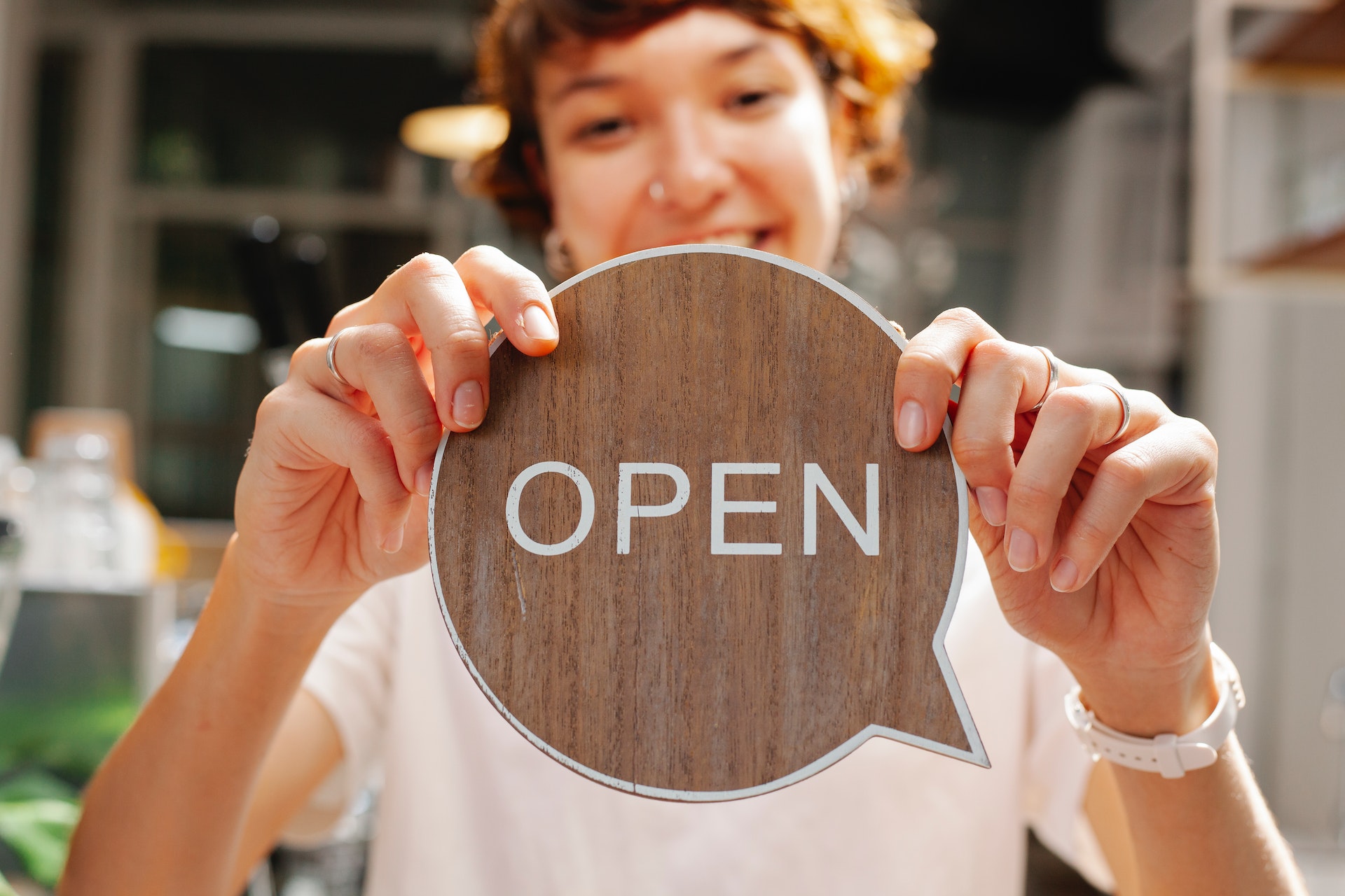 Building Clientele - 12 Retail Communication Strategies for 2024
