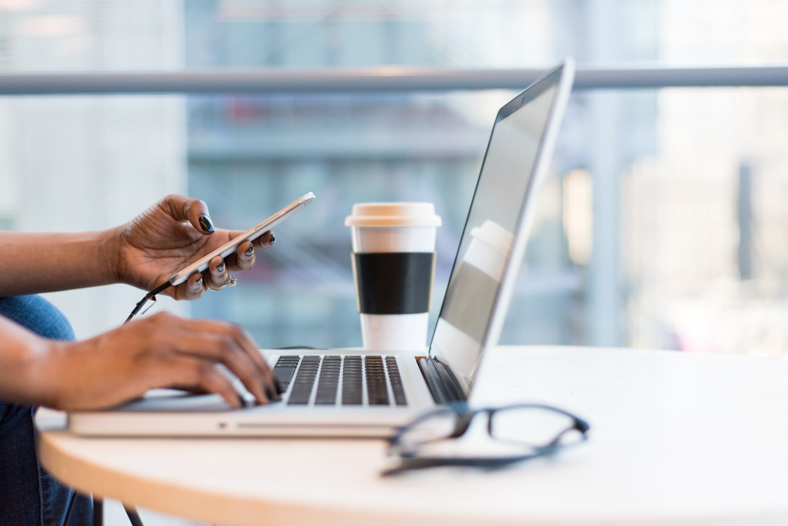 Creating a work schedule at a laptop